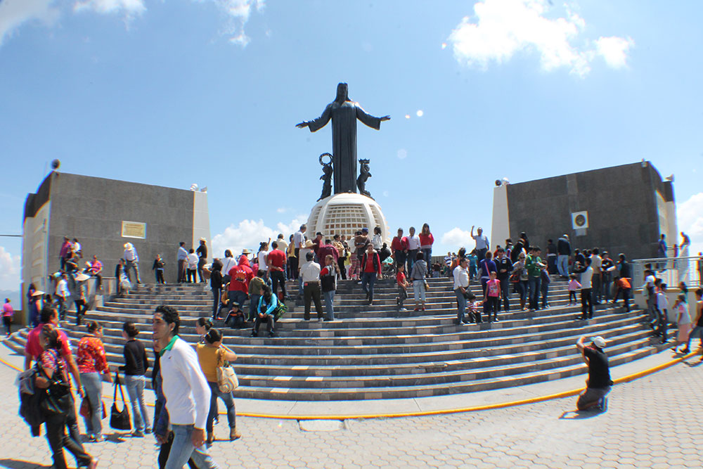 Pilgrims made their way to the Shrine of Christ the King, situated atop Mount Cubilete, on Oct. 13, the Feast of Our Lady of Fatima. The Mexican government bombed the shrine during the Cristiada, but the Cristeros rebuilt it. The shrine consists of a small, domed structure with a statue of Christ the King on top of it. Two angels — one with a crown of thorns, the other with the crown of glory — sit at either side of Christ. 