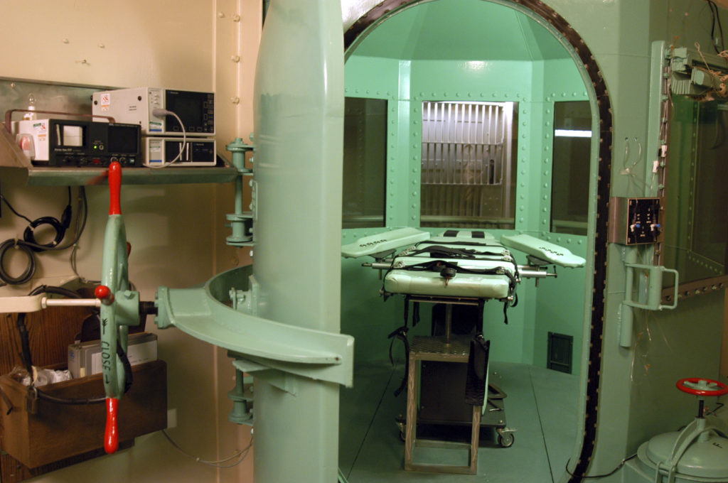 This undated photograph shows the execution chamber where lethal injections are carried out at San Quentin State Prison in California.  (CNS photo/courtesy of California Department of Corrections) (Nov. 16, 2007)