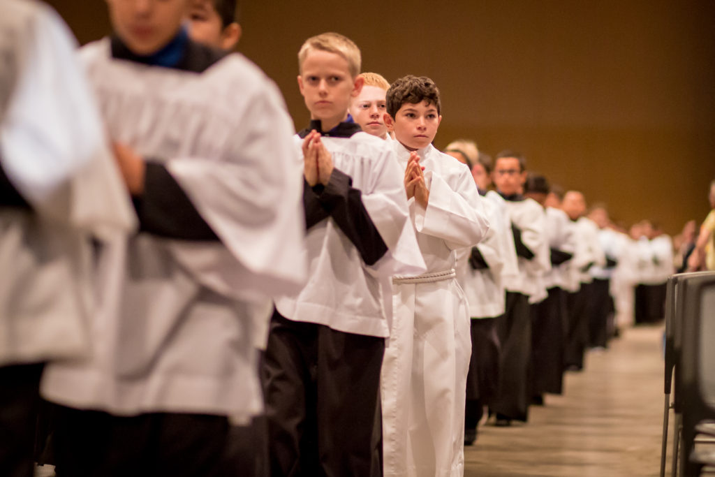More than 200 altar servers served at the annual celebration. Prior to the event each year, the servers attend a luncheon to hear about vocations. (Billy Hardiman/CATHOLIC SUN)