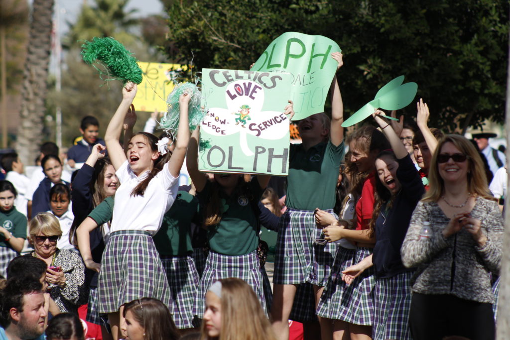 Students from Our Lady of Perpetual Help School in Scottsdale hold signs at a rally at the Capitol during last year’s Catholic Schools Week celebration. (File Photo/CATHOLIC SUN)