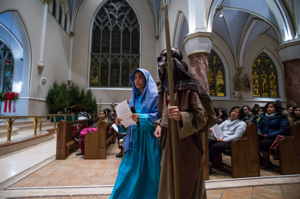 Filipinos celebrate Simbang Gabi at Holy Rosary Cathedral in Vancouver, British Columbia, Dec. 15. (CNS photo/Ben Nelms) 
