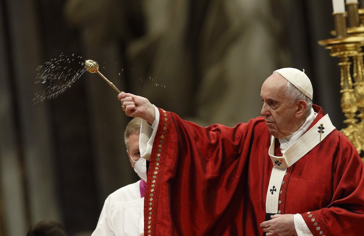 Say 'yes' to the Holy Spirit, 'no' to divisive ideologies, pope says ...