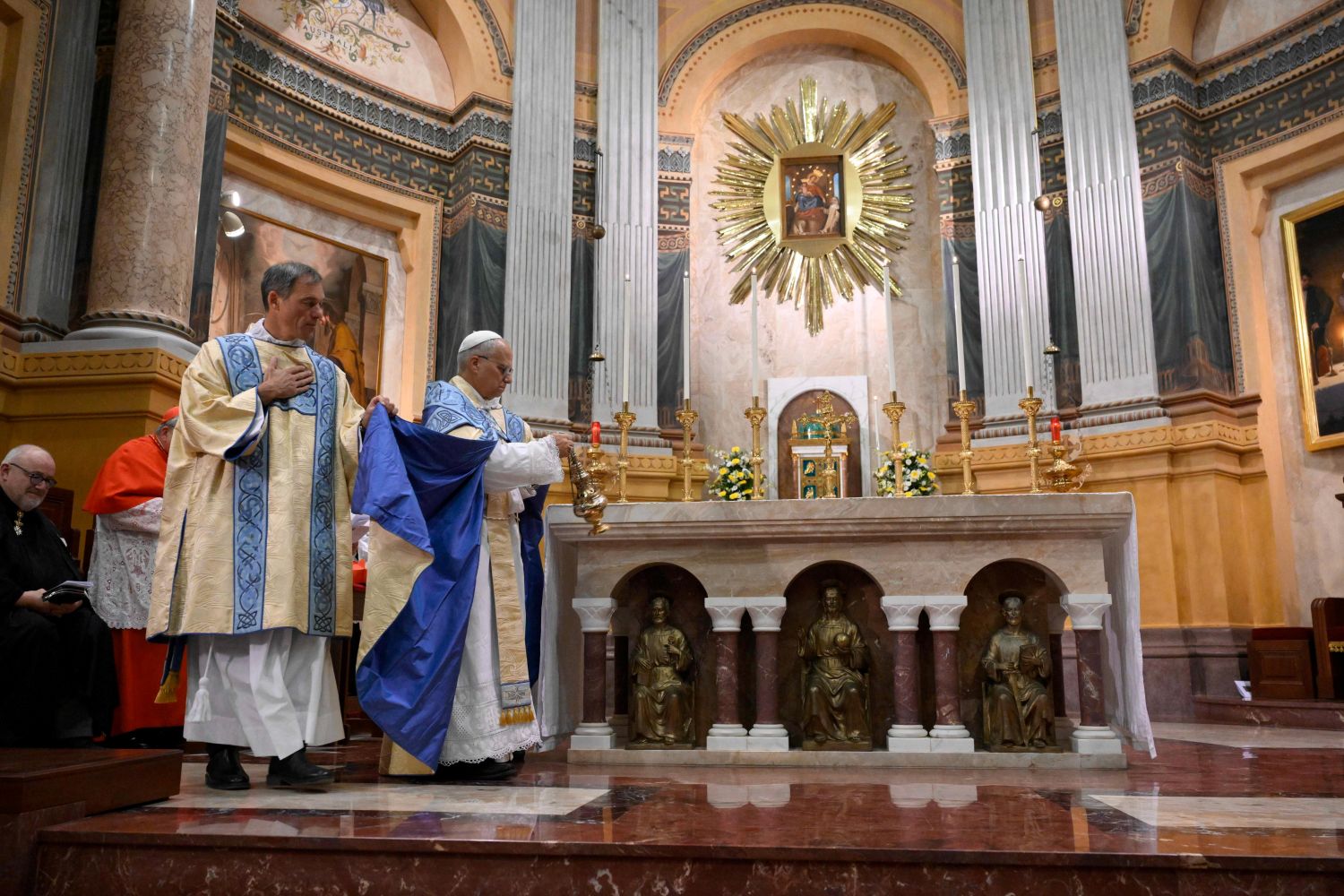 Facing the unknown, faithful can trust in God's salvation, pope says ...